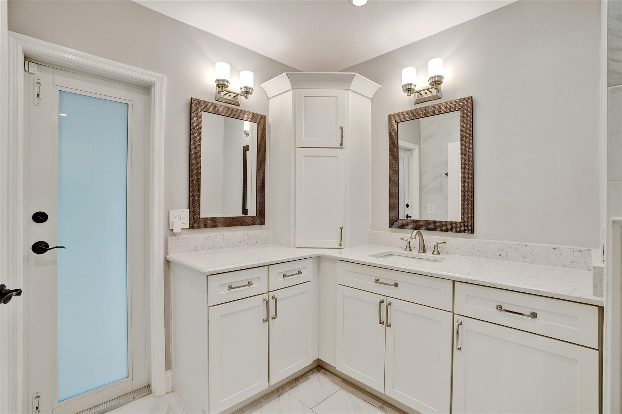 FLAMINGO GARDENS - Residential