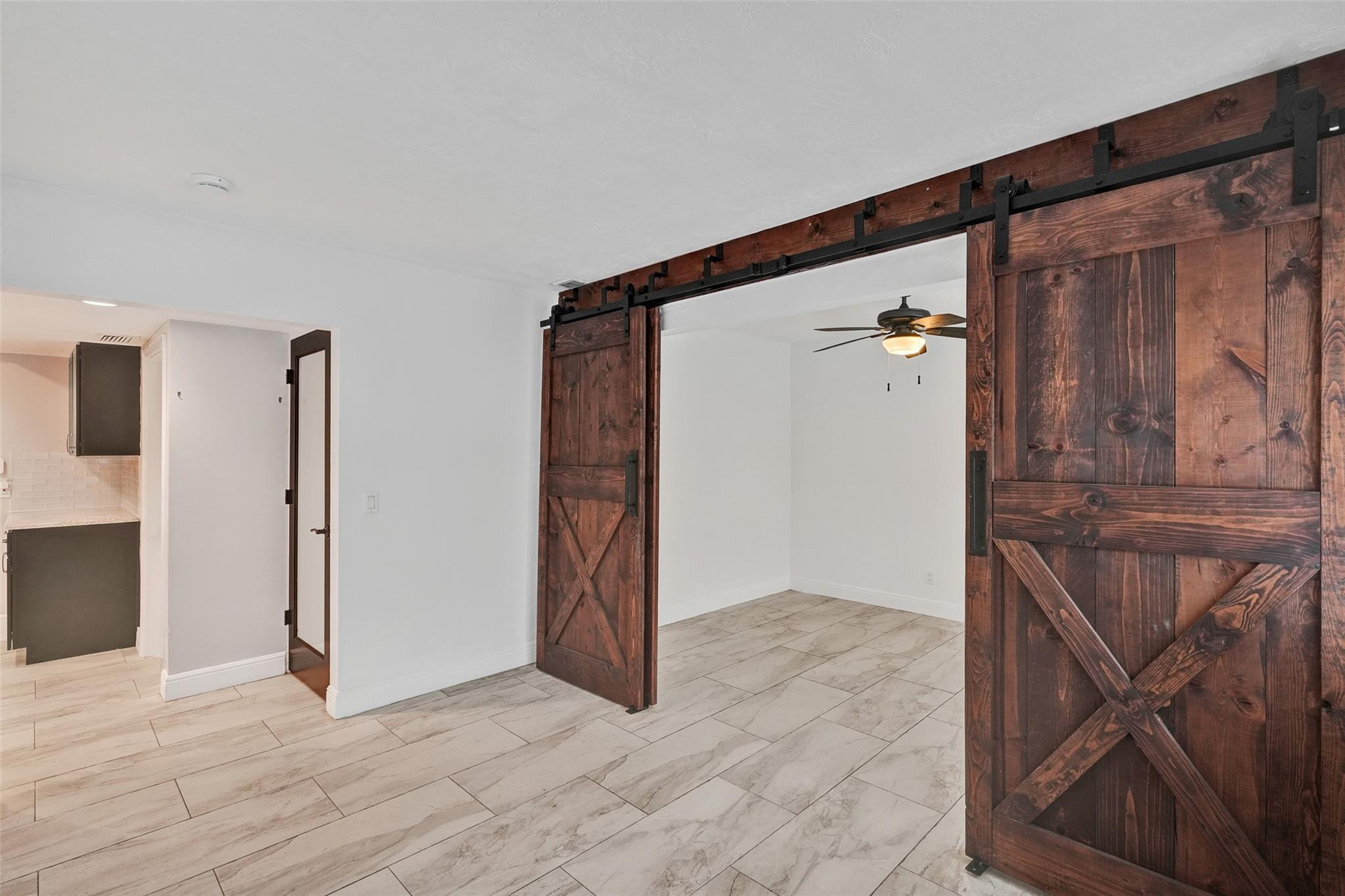 FLAMINGO GARDENS - Residential