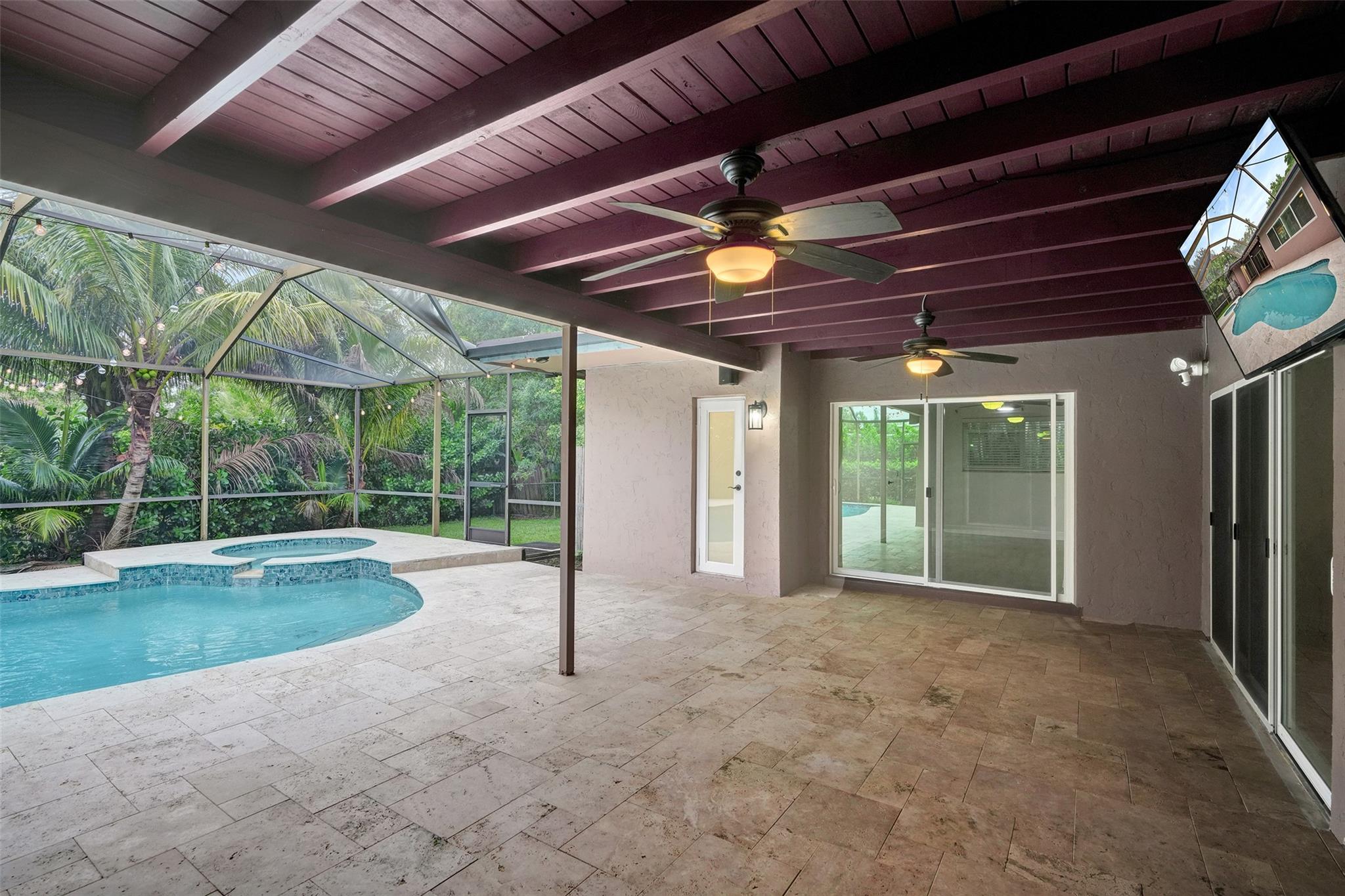 FLAMINGO GARDENS - Residential