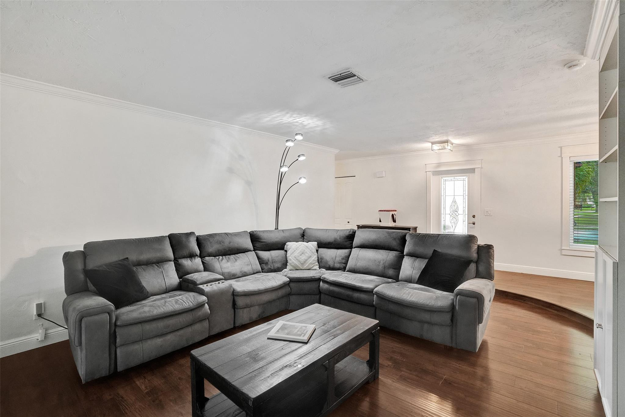 FLAMINGO GARDENS - Residential