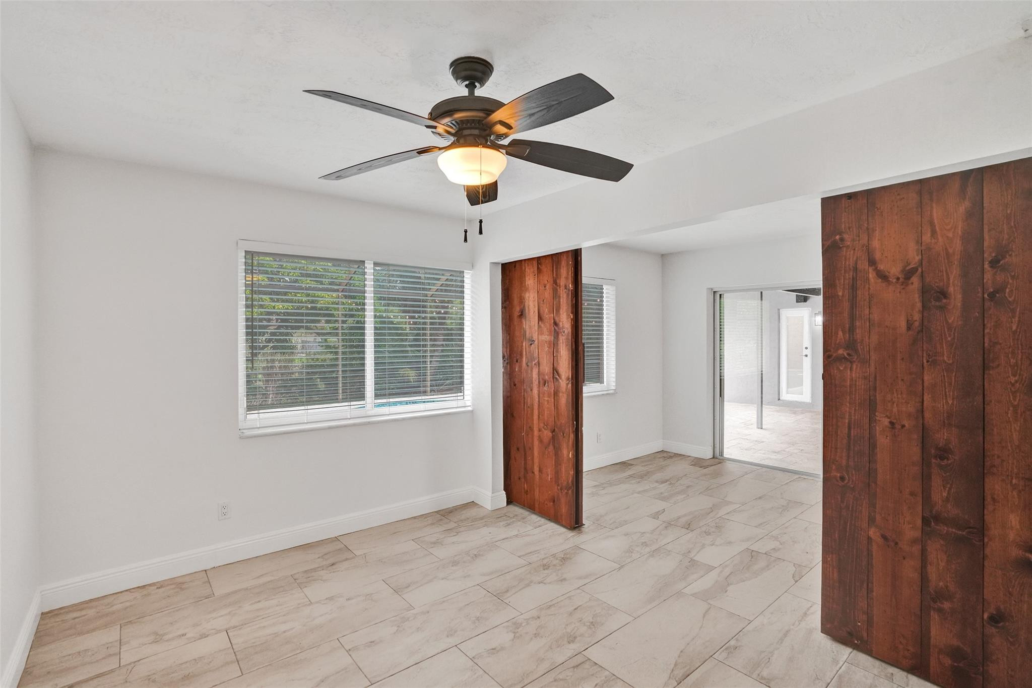 FLAMINGO GARDENS - Residential