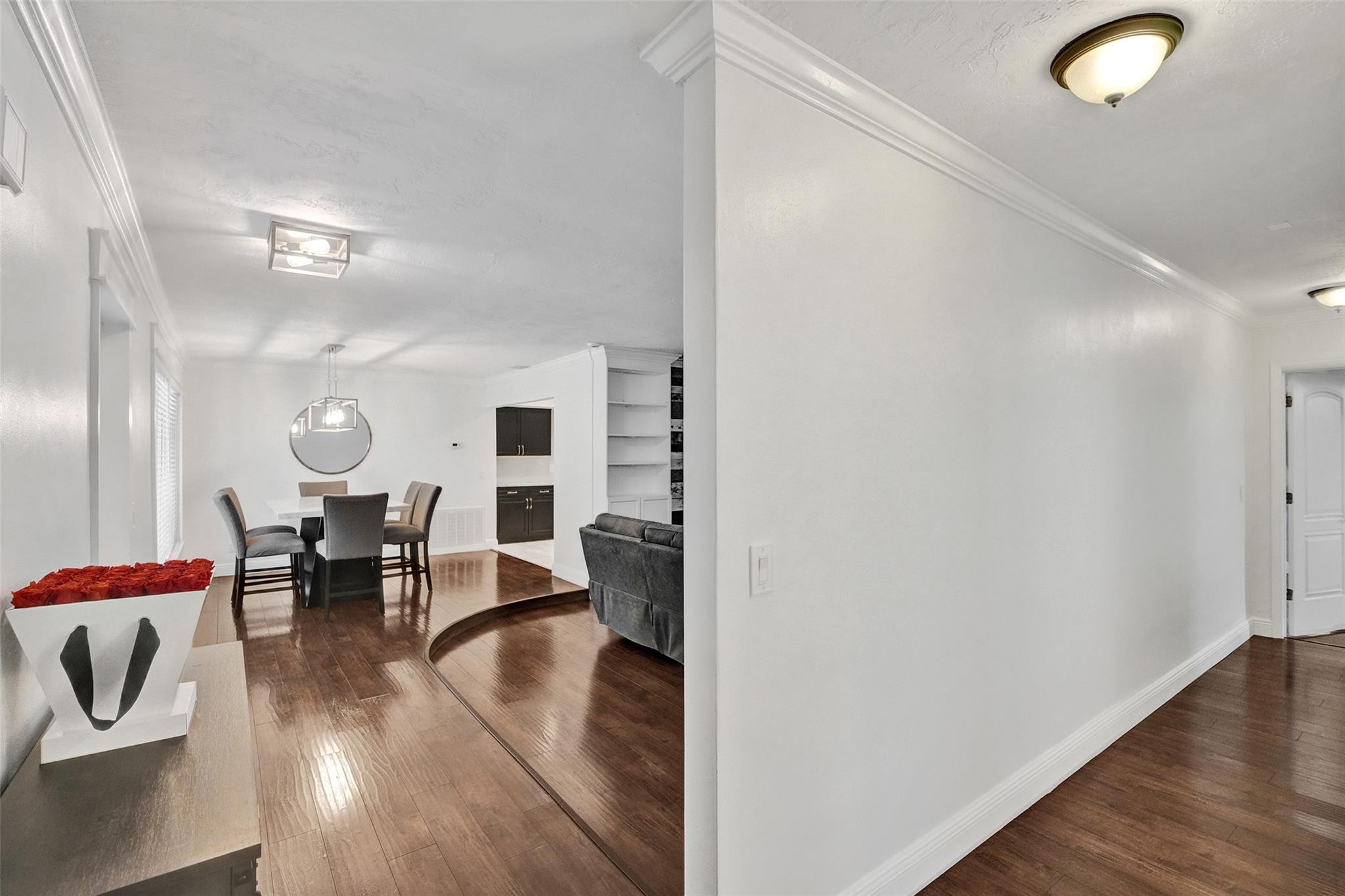 FLAMINGO GARDENS - Residential