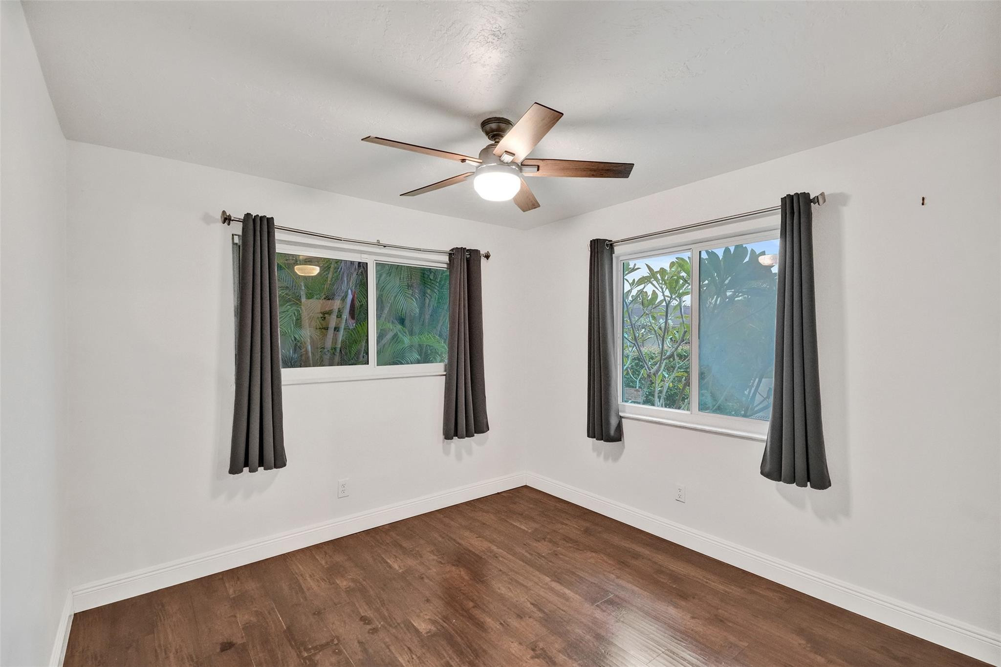 FLAMINGO GARDENS - Residential