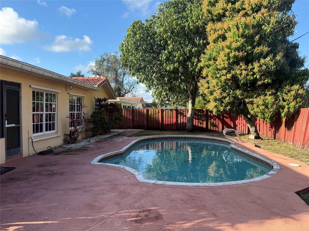 Photo of 3790 NW 78th Terrace, Coral Springs, FL 33065 (MLS # F10555794)