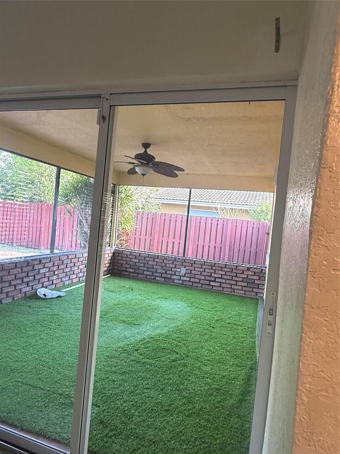 Coral Spgs Sub 1 59-30 - Residential Lease