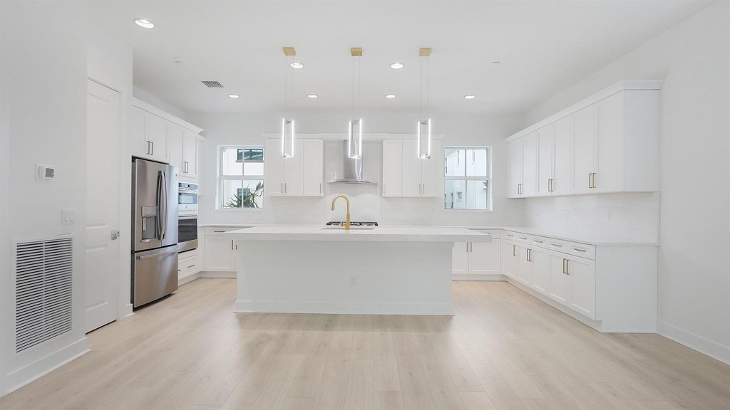 Photo of 5261 Beckman Terrace, Palm Beach Gardens, FL 33418 (MLS # R10977725)