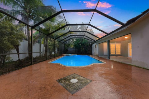 Tiny photo for 264 NW 79TH Avenue, Margate, FL 33063 (MLS # B26086279)