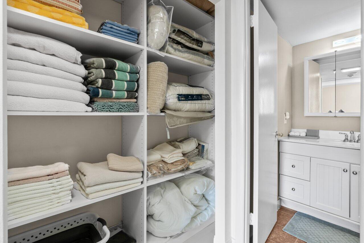 PATRICIAN OF PALM BEACH C - Residential Lease