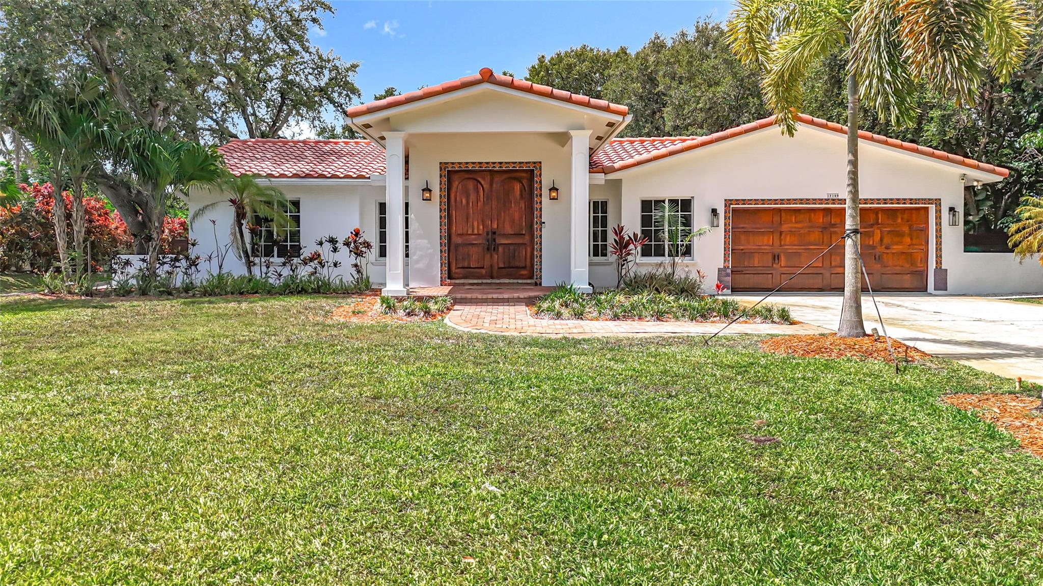 12100 NW 4th St