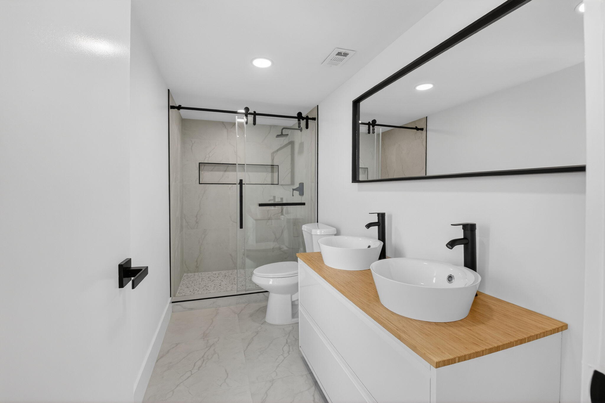 HUNTINGTON LAKES SEC ONE CONDOS - Residential