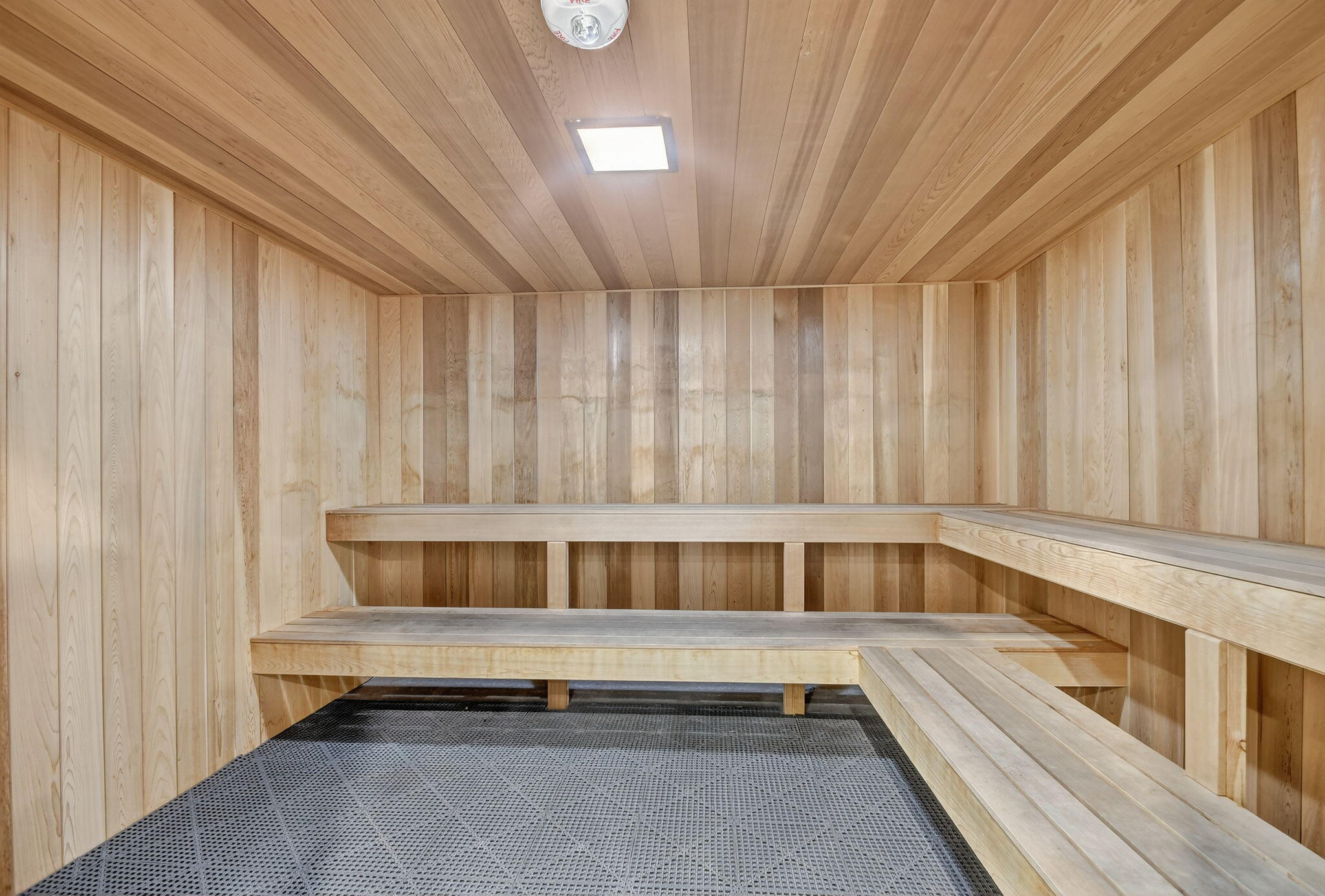 HUNTINGTON LAKES SEC ONE CONDOS - Residential