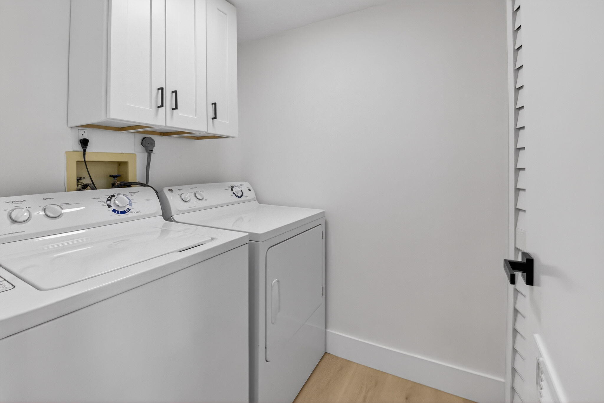 HUNTINGTON LAKES SEC ONE CONDOS - Residential