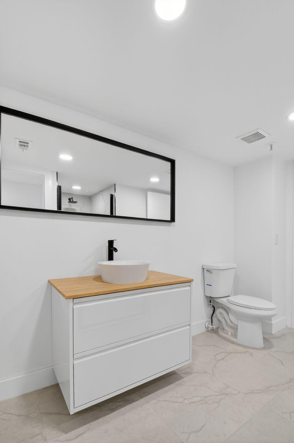 HUNTINGTON LAKES SEC ONE CONDOS - Residential