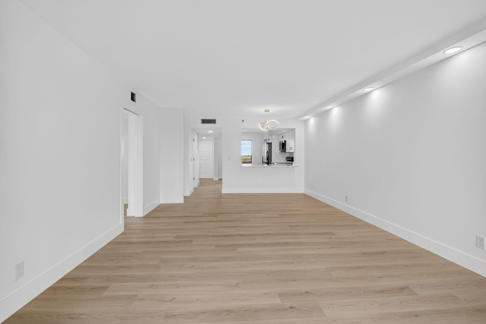 HUNTINGTON LAKES SEC ONE CONDOS - Residential