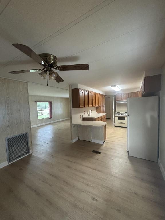 Spanish Lakes Riverfront - Residential