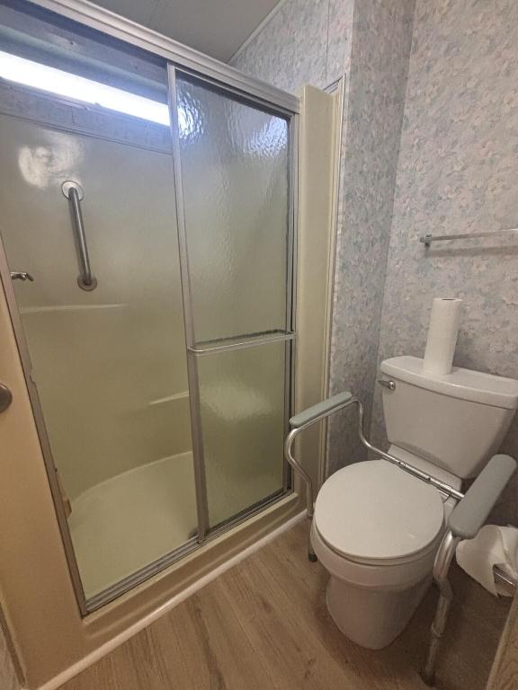 Spanish Lakes Riverfront - Residential