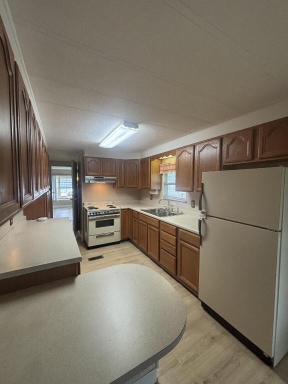 Spanish Lakes Riverfront - Residential