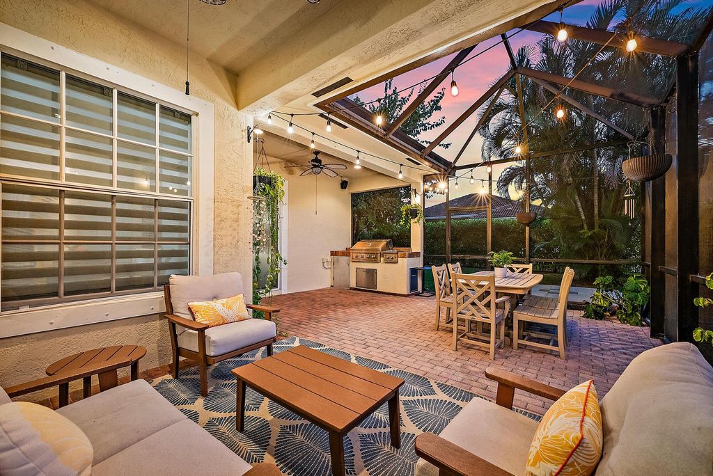 Photo of 114 Via Santa Cruz, Jupiter, FL 33458 (MLS # R11140497)