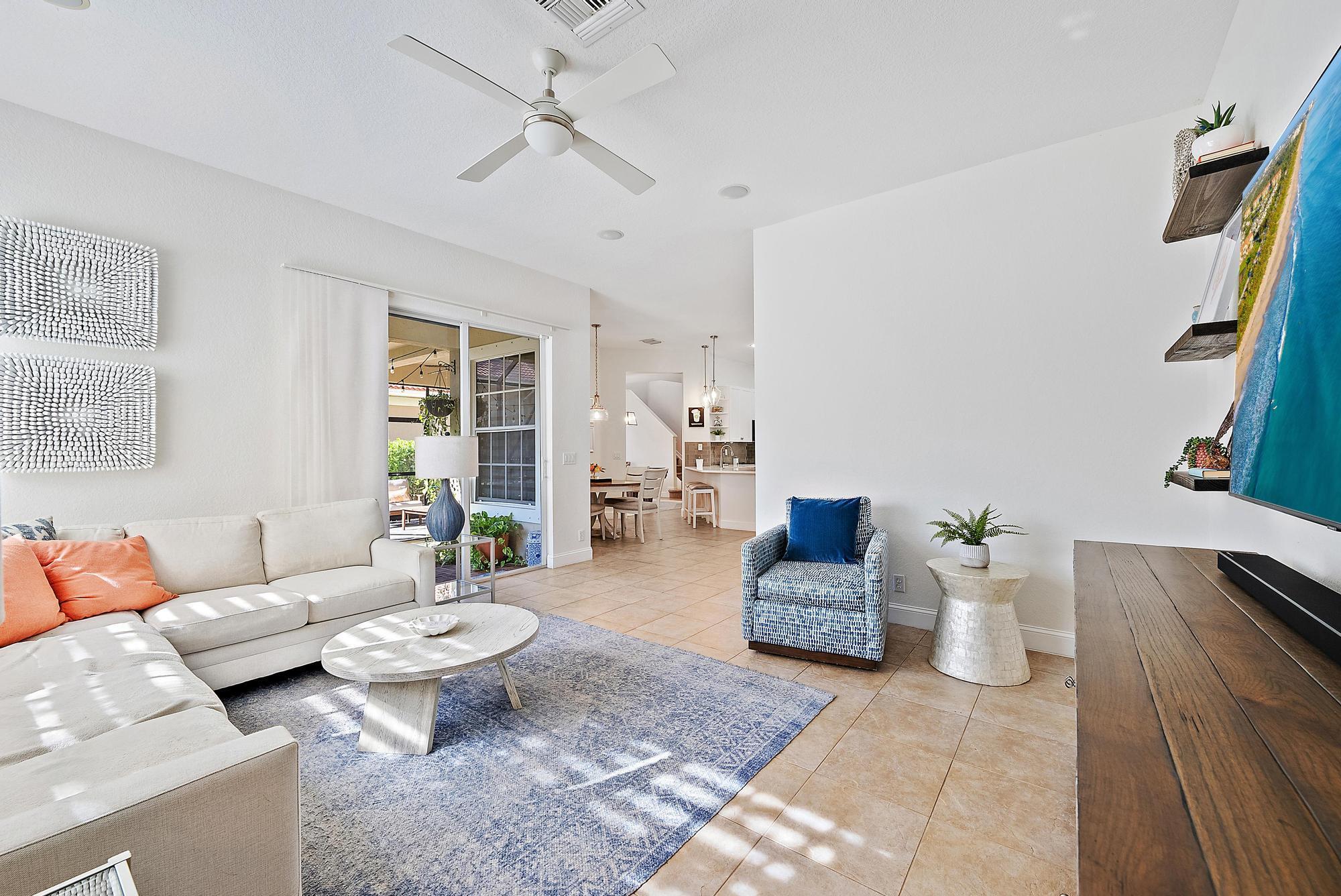 Paseos at Pines on Pennoc - Residential