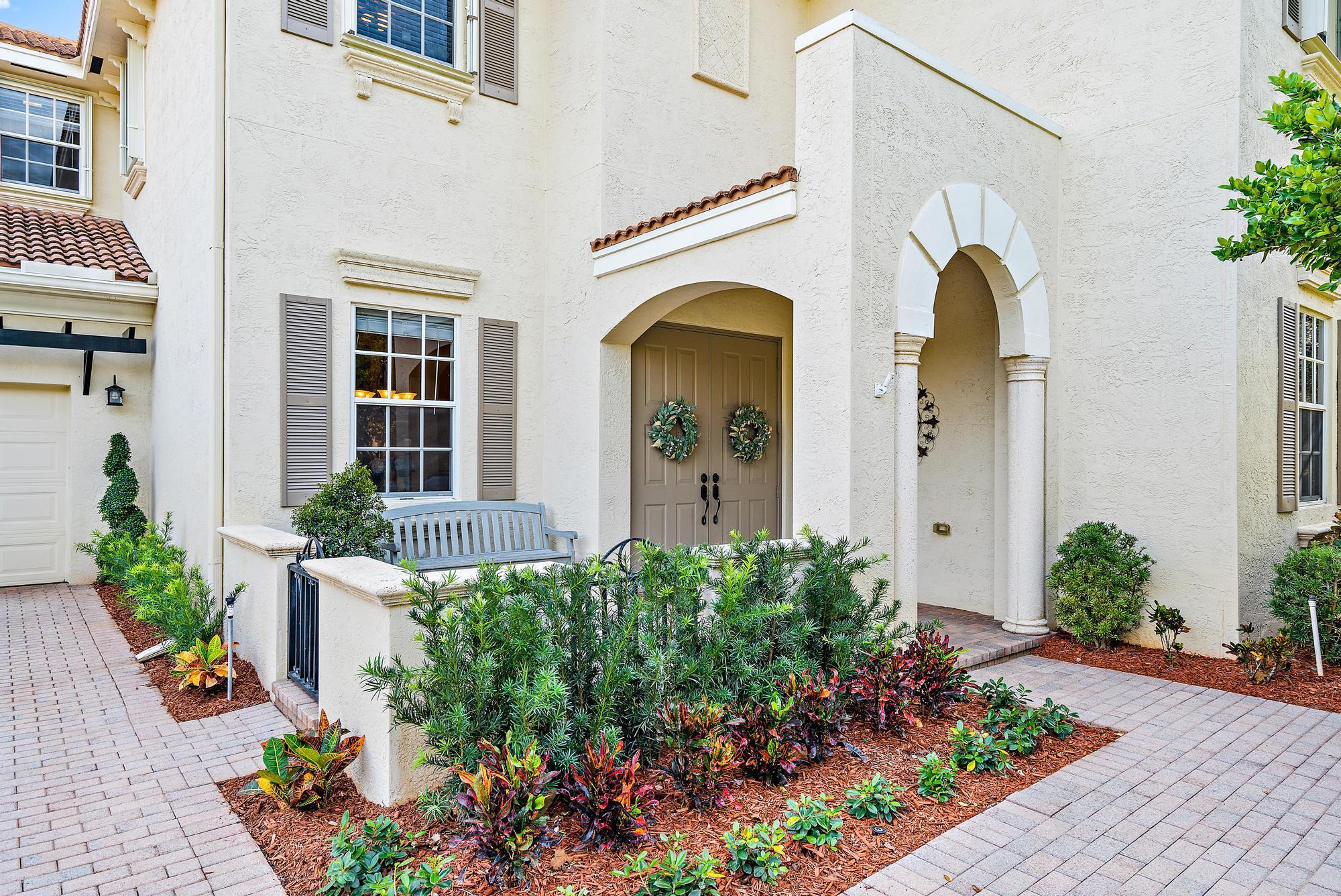 Paseos at Pines on Pennoc - Residential