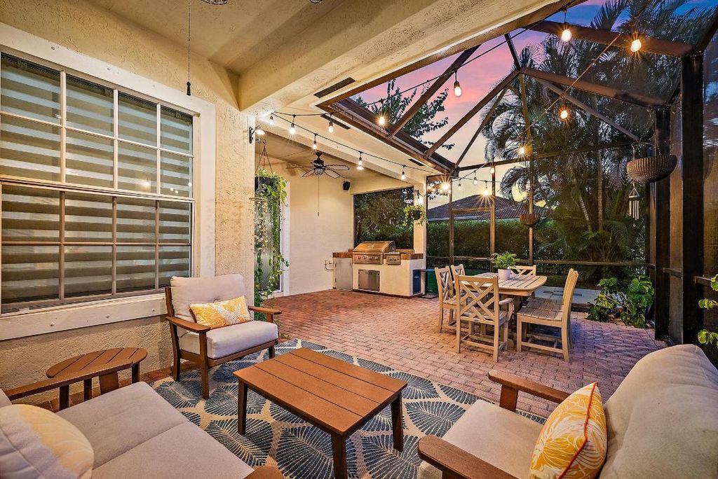 Photo of 114 Via Santa Cruz, Jupiter, FL 33458 (MLS # R11140497)