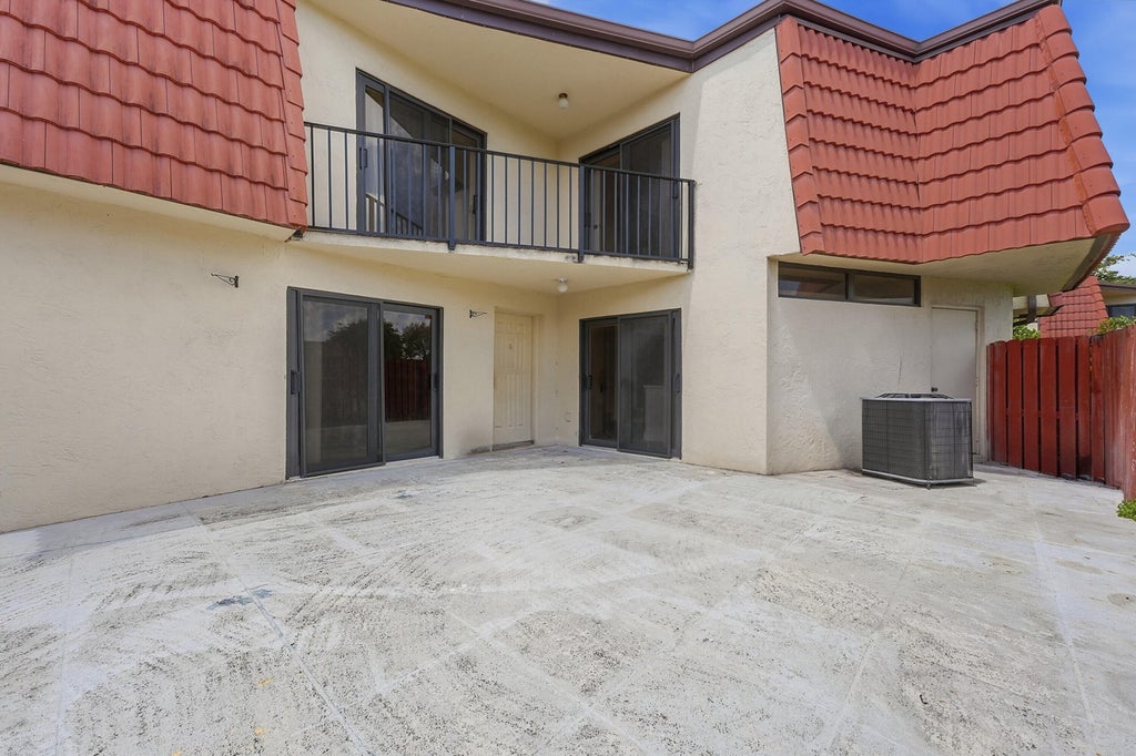Photo of 3861 Victoria Drive #3861, West Palm Beach, FL 33406 (MLS # R11160052)