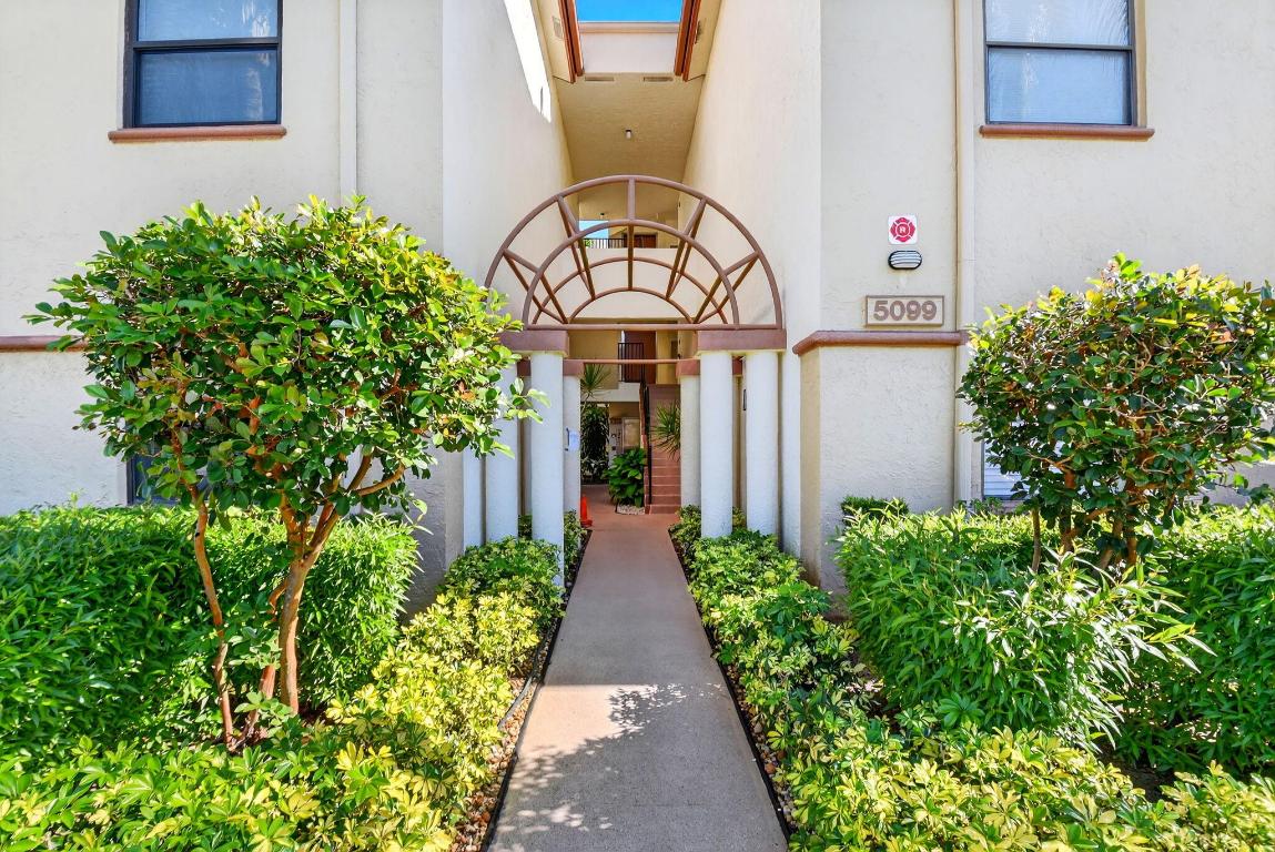 EXCELLENTE VILLAGE A,B,C,D,F, & G CONDO - Residential