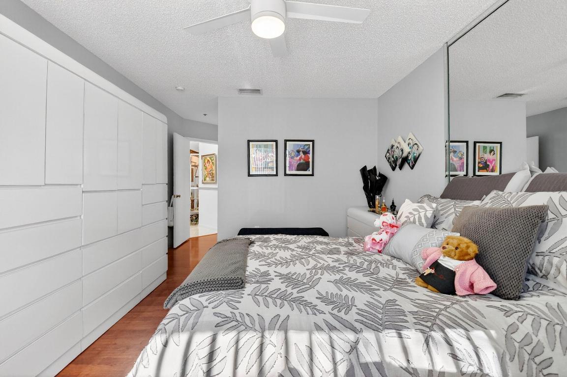 EXCELLENTE VILLAGE A,B,C,D,F, & G CONDO - Residential