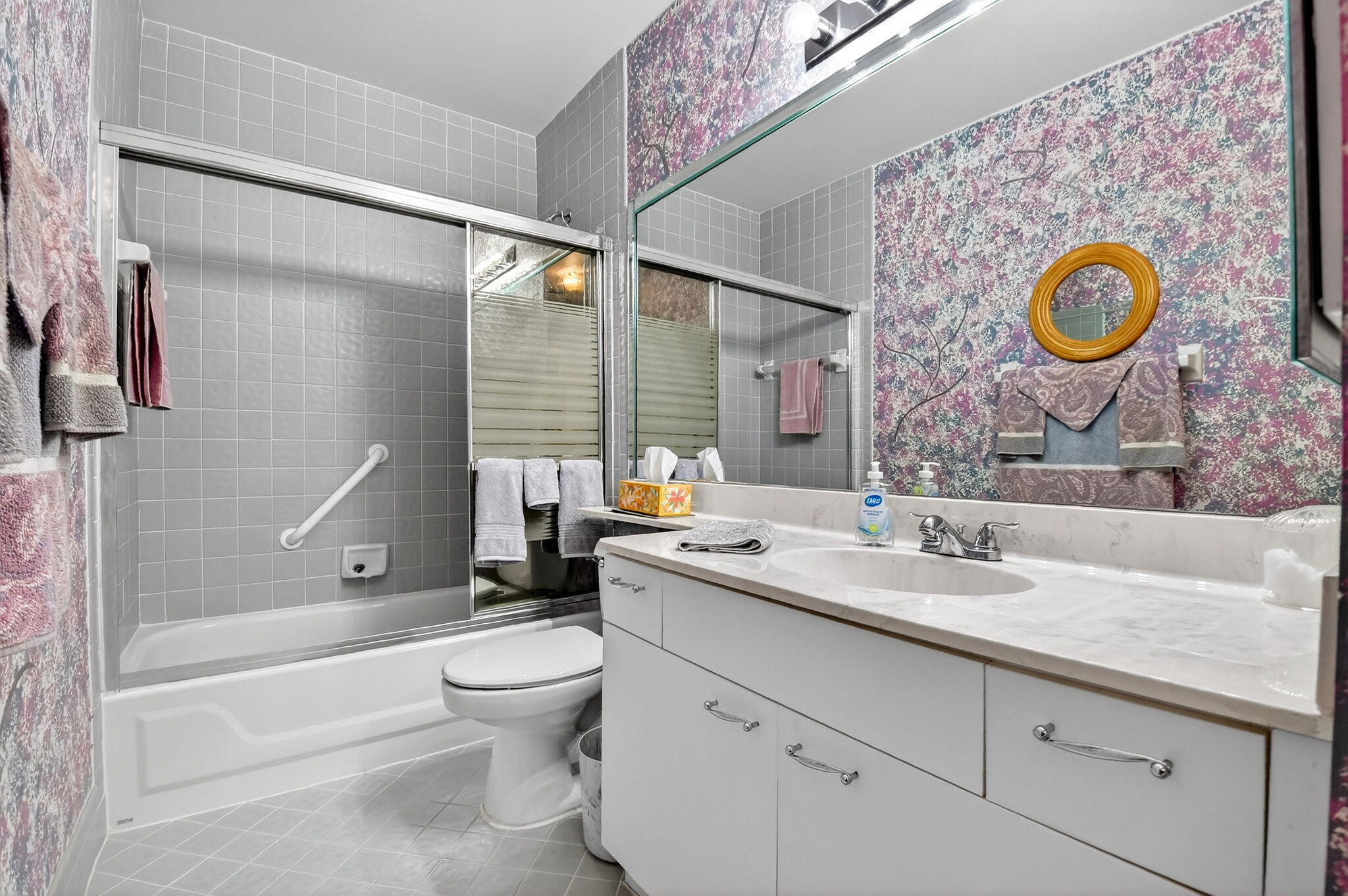 EXCELLENTE VILLAGE A,B,C,D,F, & G CONDO - Residential