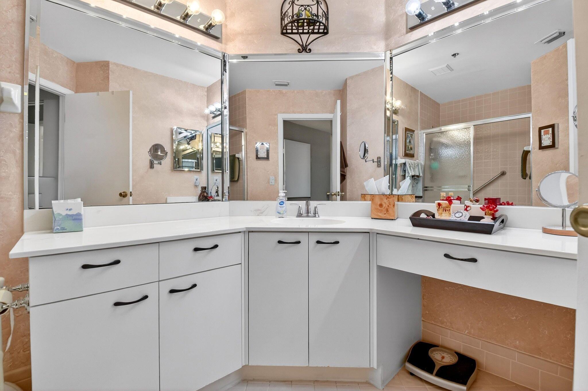 EXCELLENTE VILLAGE A,B,C, - Residential