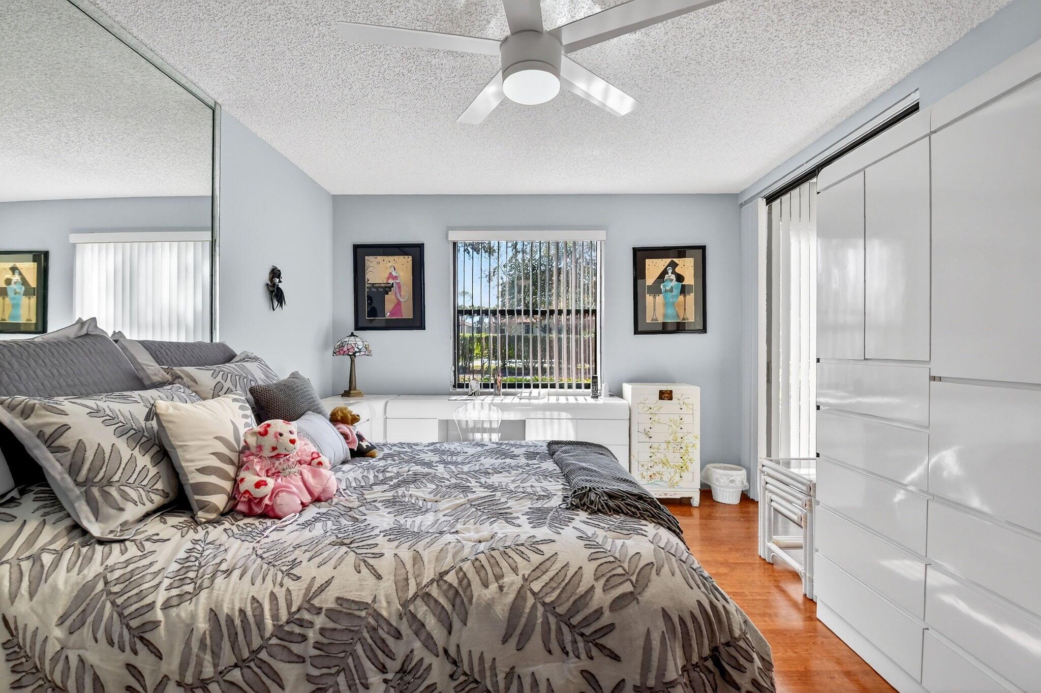 EXCELLENTE VILLAGE A,B,C, - Residential