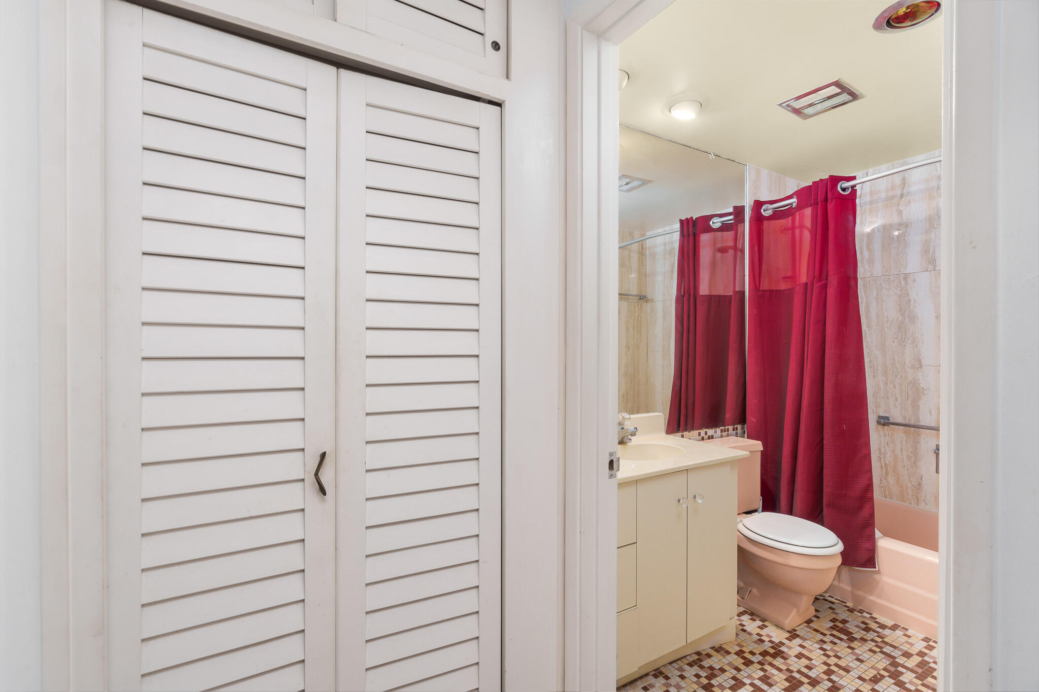 CORAL RIDGE TOWERS NORTH CO-OP - Residential