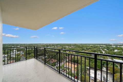 Tiny photo for 610 W Las Olas Boulevard #1712n, Fort Lauderdale, FL 33312 (MLS # B26012982)