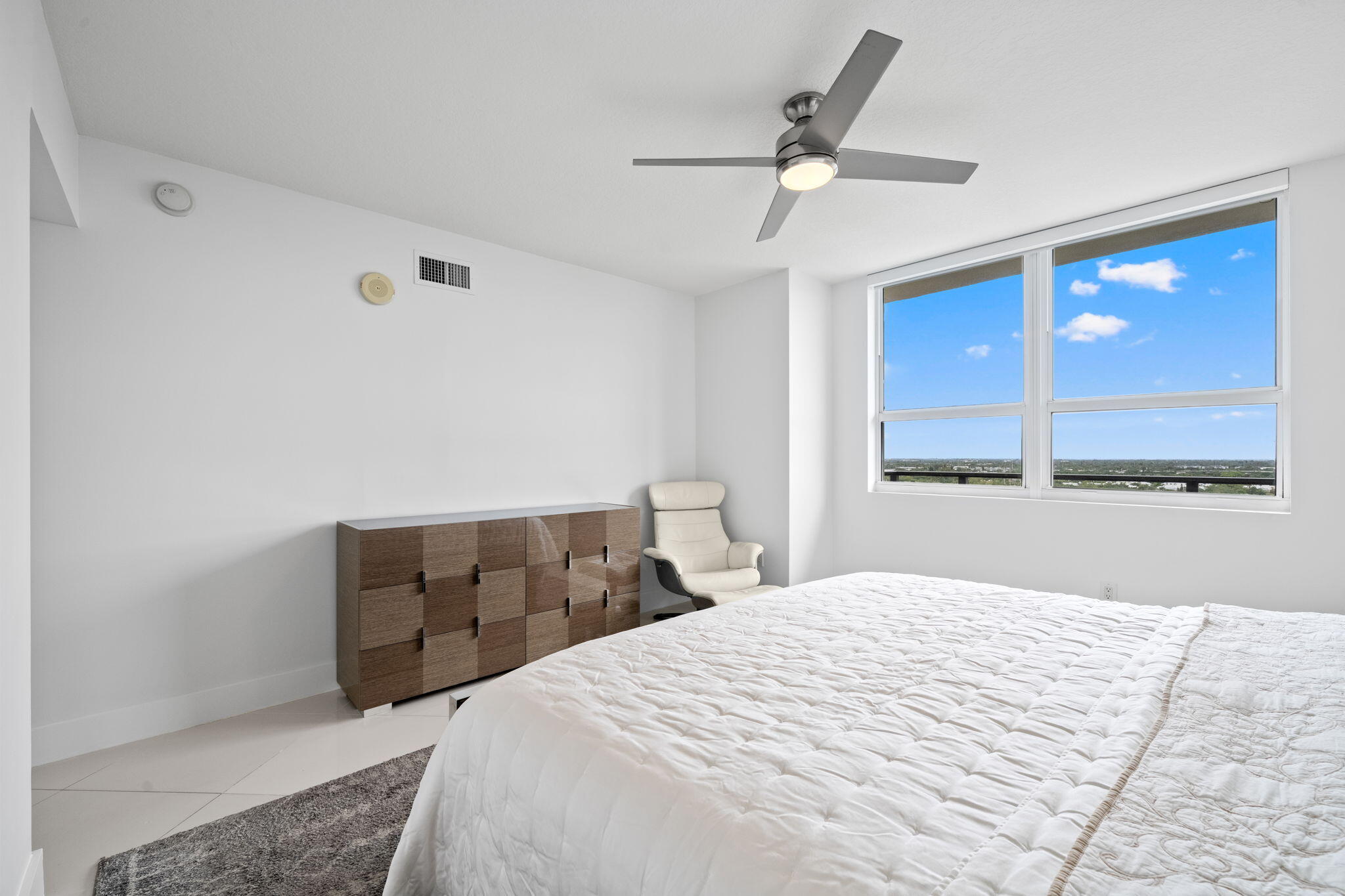 SYMPHONY NORTH CONDO - Residential