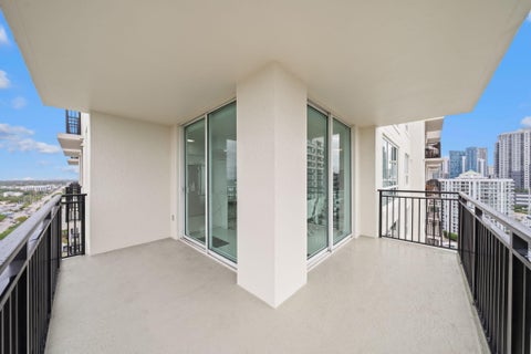 Tiny photo for 610 W Las Olas Boulevard #1712n, Fort Lauderdale, FL 33312 (MLS # B26012982)