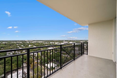 Tiny photo for 610 W Las Olas Boulevard #1712n, Fort Lauderdale, FL 33312 (MLS # B26012982)