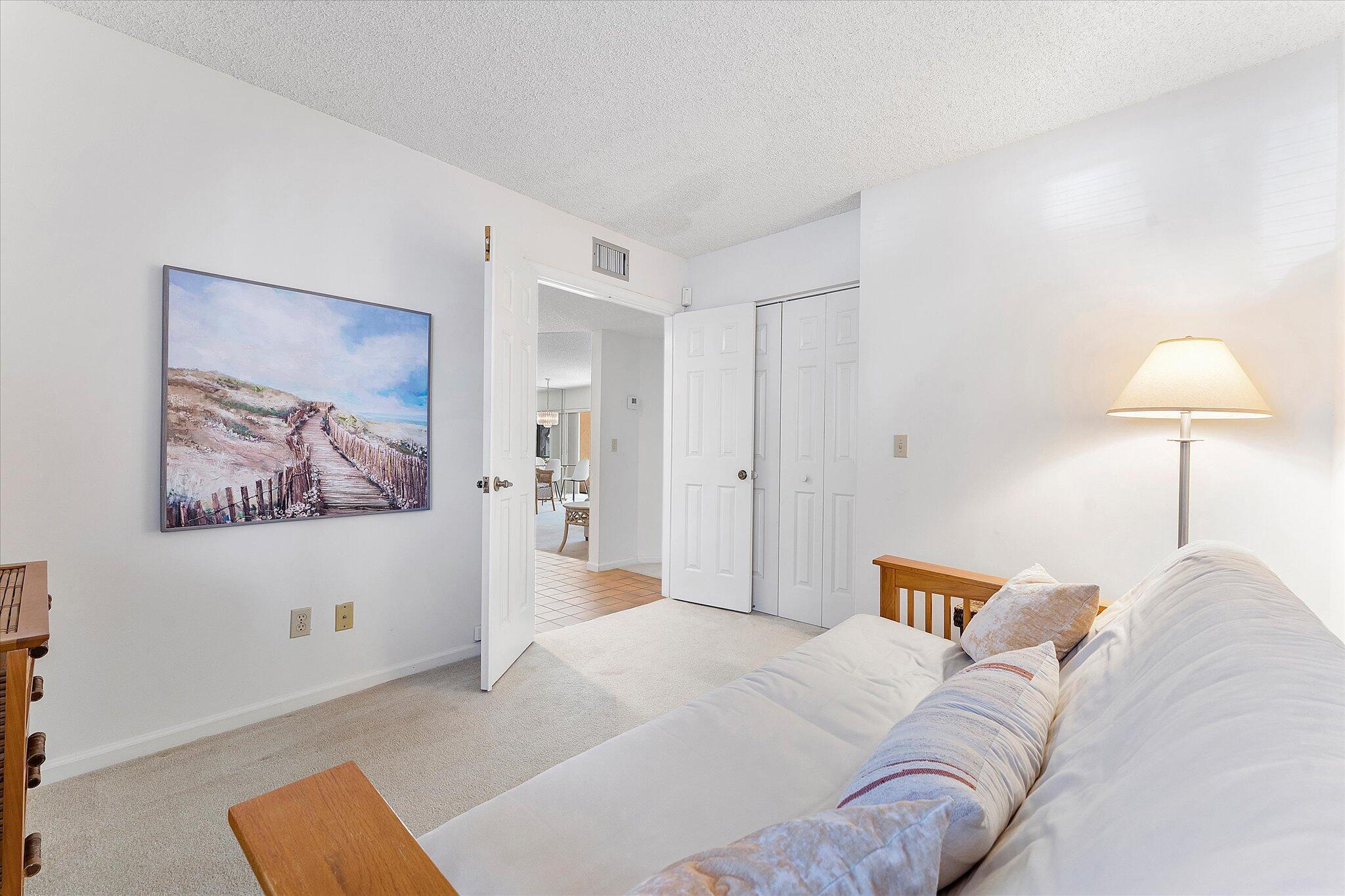 5581 Coach House Circle B