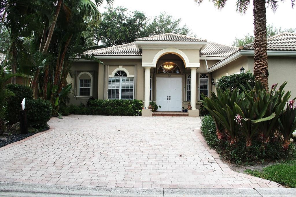 Photo of 7300 Viale Michelangelo, Delray Beach, FL 33446 (MLS # F10512797)