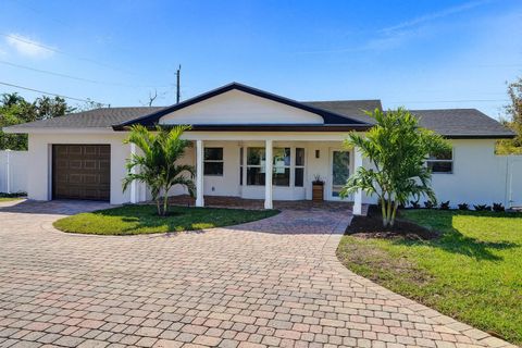 530 Kingbird Circle Delray Beach FL 33444