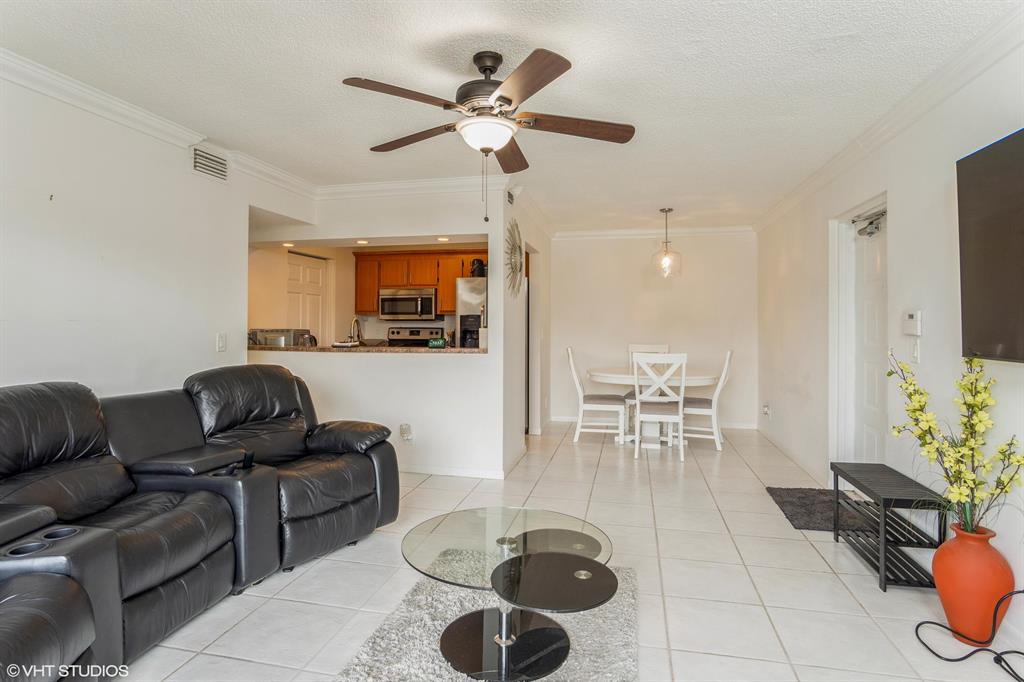 PINE RIDGE AT DELRAY BEACH CONDO - Residential Lease