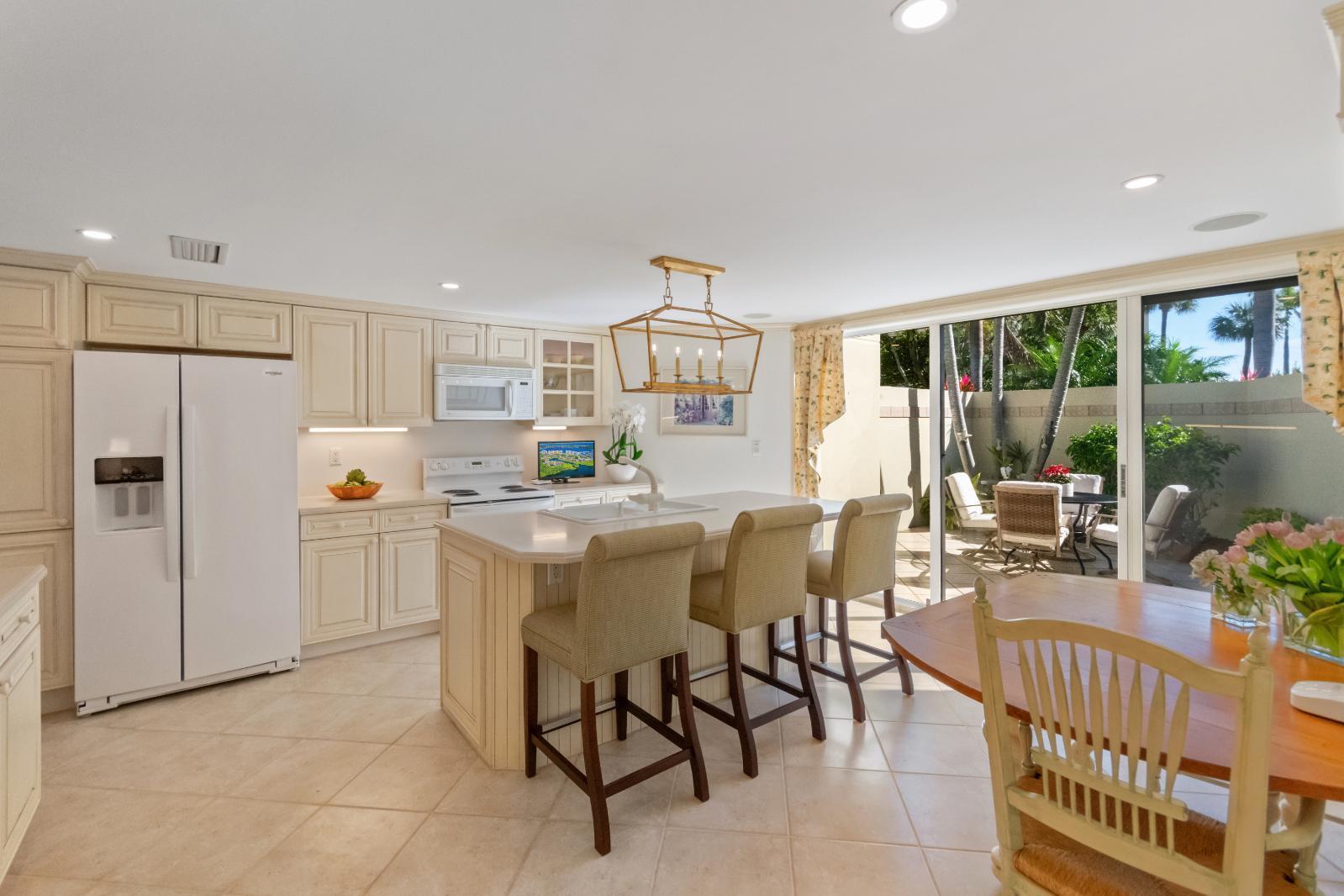 OLD PORT COVE HARBOR VILL - Residential