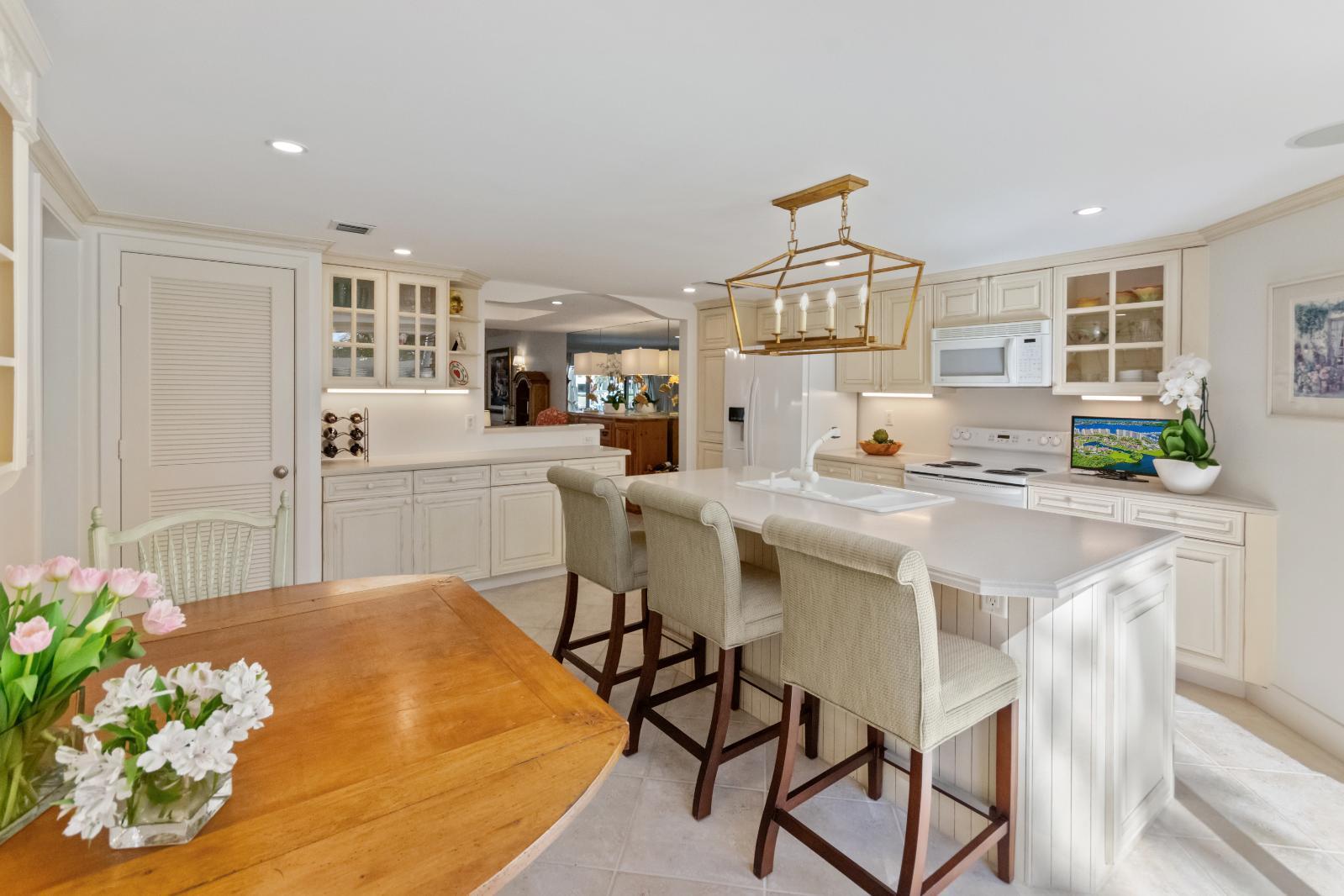 OLD PORT COVE HARBOR VILL - Residential