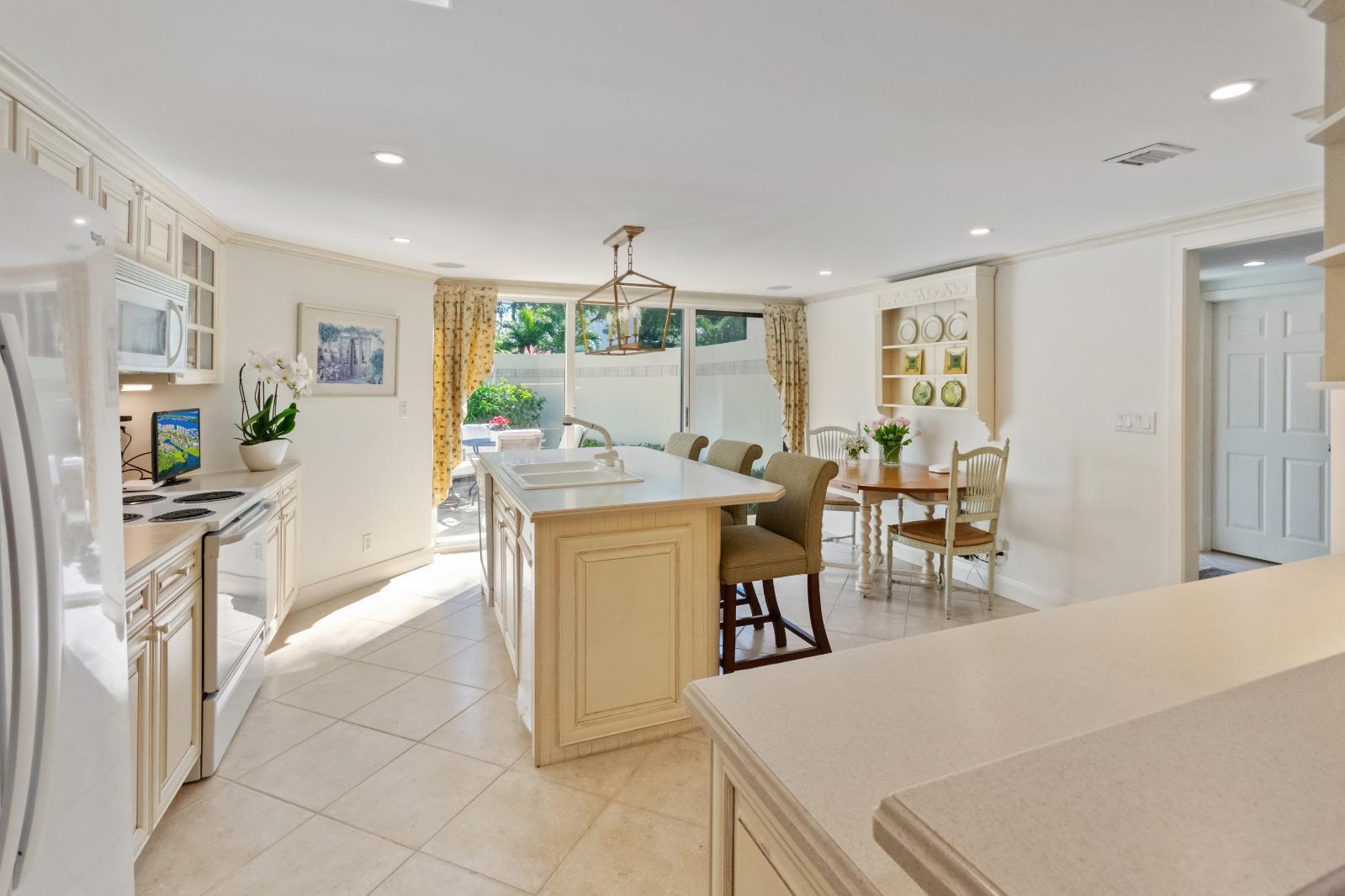 OLD PORT COVE HARBOR VILL - Residential