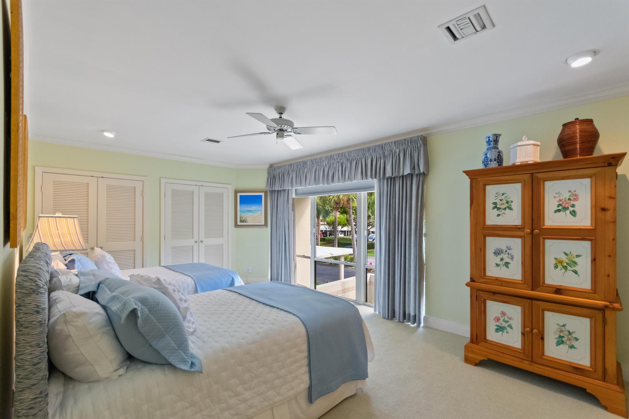 OLD PORT COVE HARBOR VILL - Residential