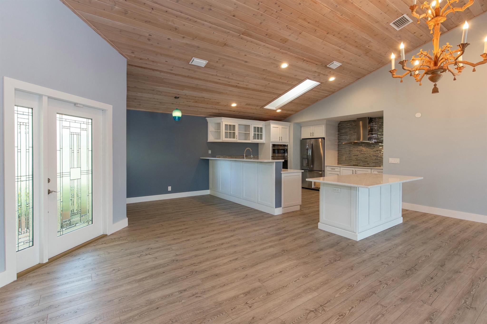 9005 Baybury Lane