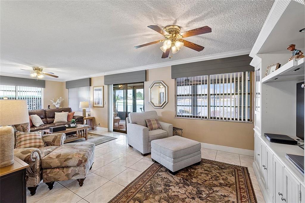 SPRING LAKE - Residential