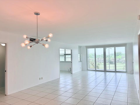 Tiny photo for 804 Cypress Grove Lane #508, Pompano Beach, FL 33069 (MLS # B26050732)