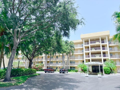 Tiny photo for 804 Cypress Grove Lane #508, Pompano Beach, FL 33069 (MLS # B26050732)