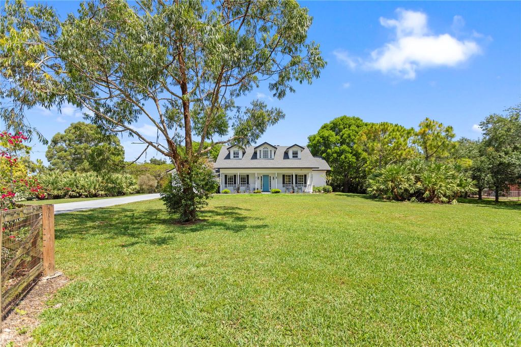 Photo of 19101 SW 61 Manor, Southwest Ranches, FL 33332 (MLS # F10504460)