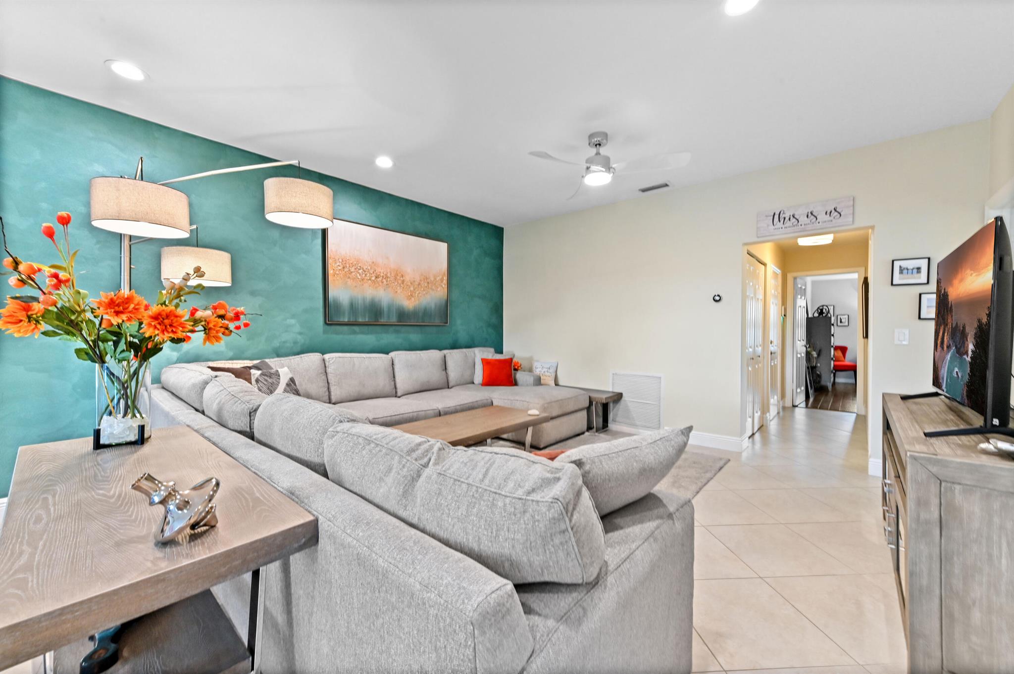 343 SW 27th Terrace